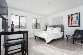 Sunny Studio in the Heart of Venice Beach - #6
